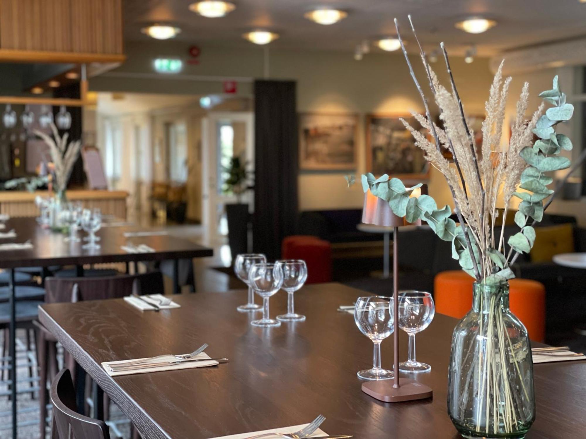 Runoe Moeten & Events Åkersberga Exterior foto