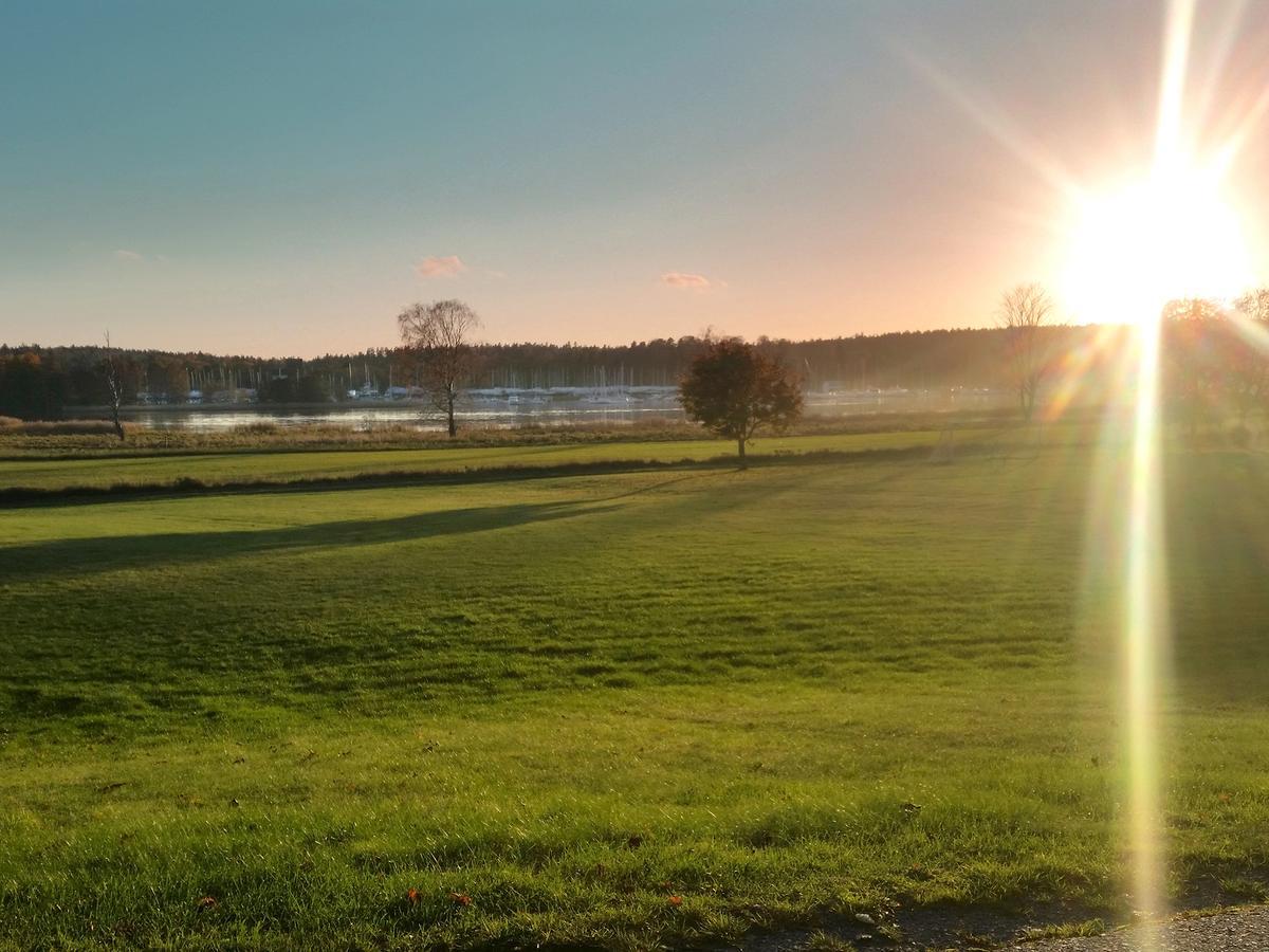 Runoe Moeten & Events Åkersberga Exterior foto